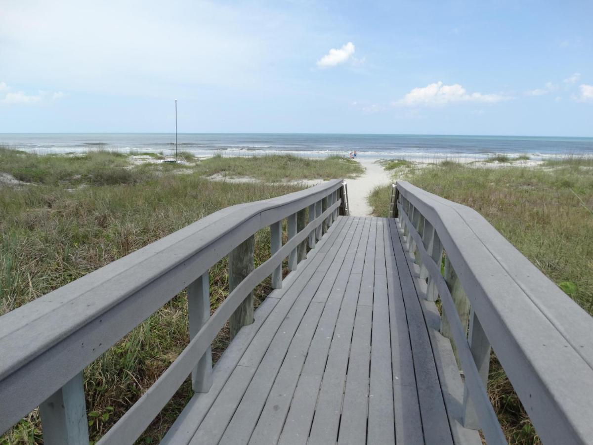 Spanish Main Unit 4- Direct Oceanfront Condo! Коко-Біч Екстер'єр фото